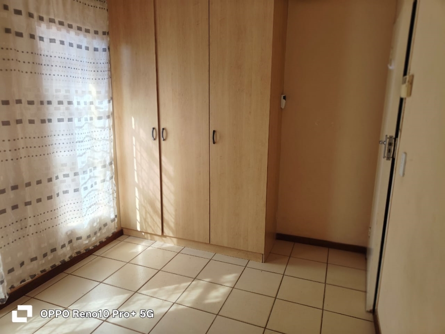 To Let 2 Bedroom Property for Rent in Promosa North West